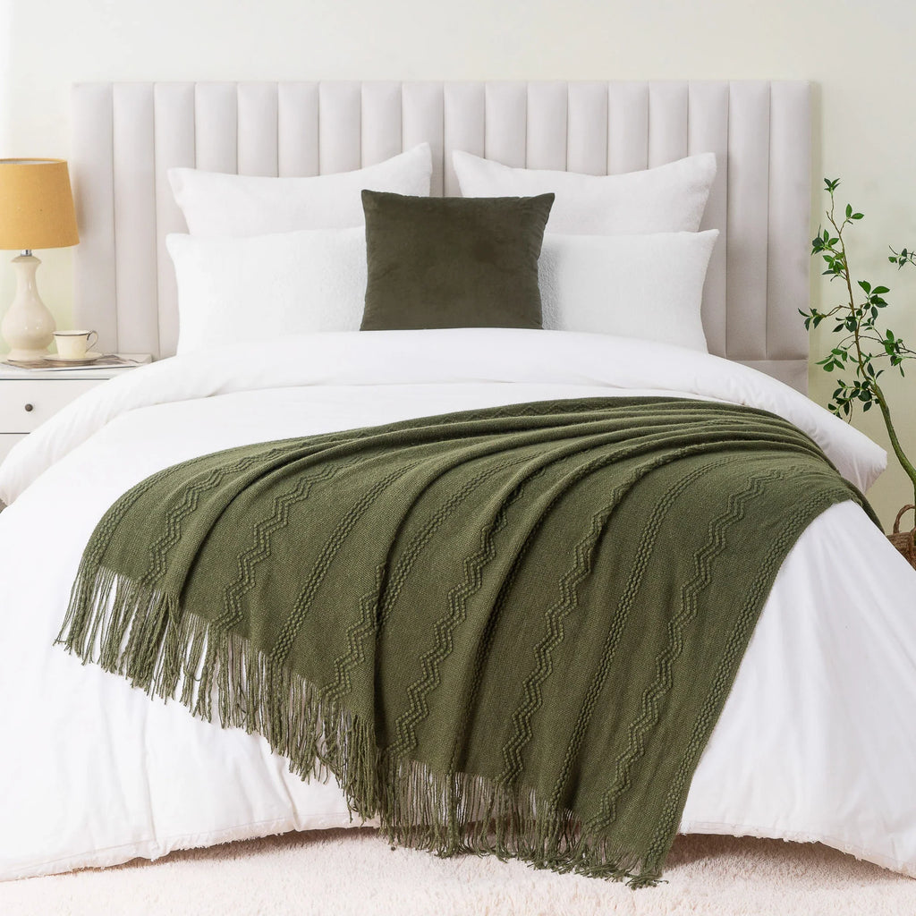 Green Textured Knitted Fringed Throw