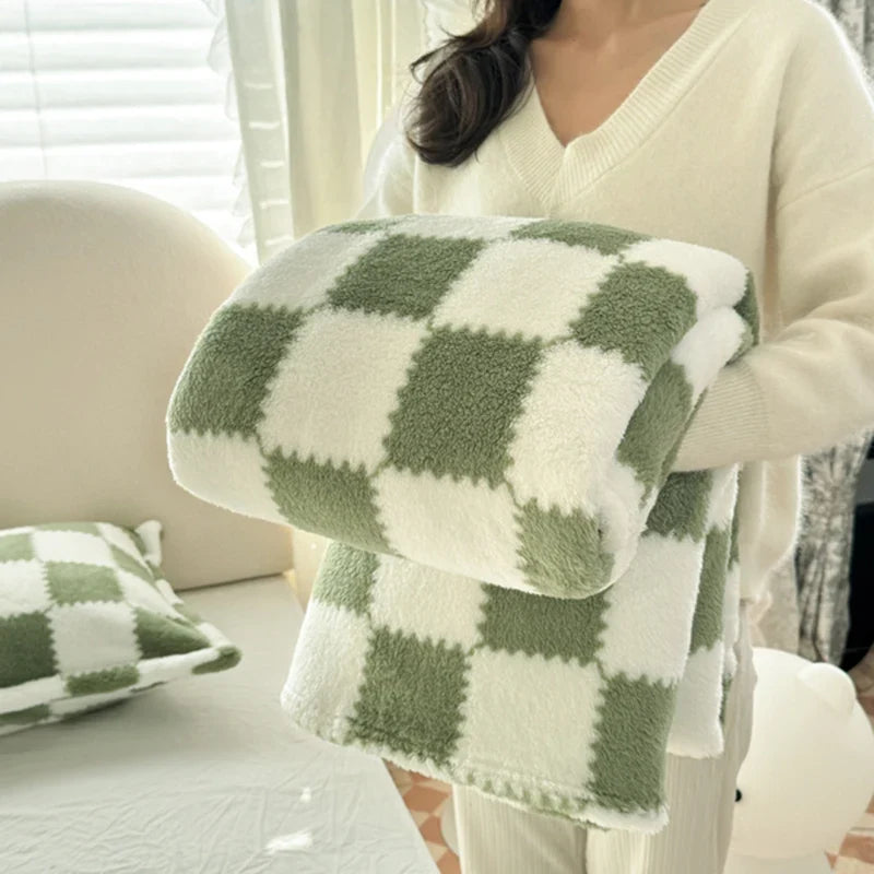 Green Soft Checked Fleece Throw