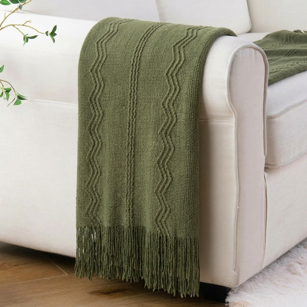 Green Textured Knitted Fringed Throw