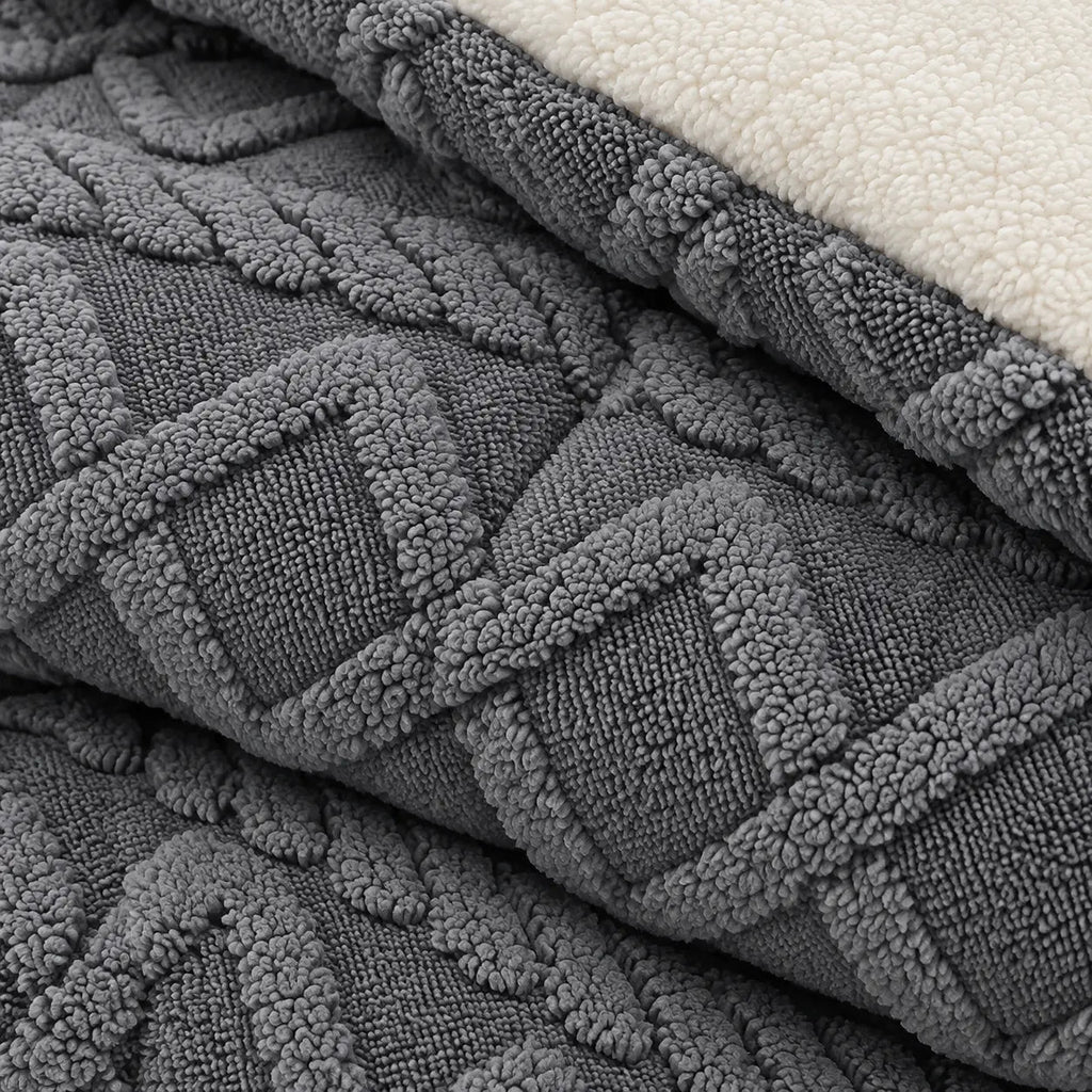 Raised-Pattern Weighted Throw – Grey 220x240cm