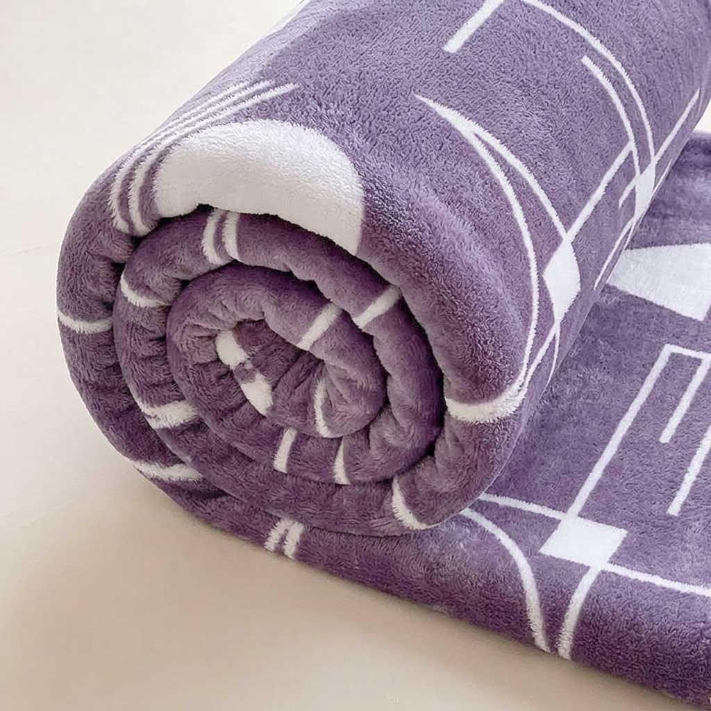 Mauve Soft Lightweight Flannel Throw