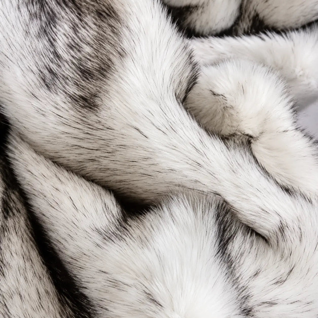 Soft Faux Fur Throw – White 220x75cm