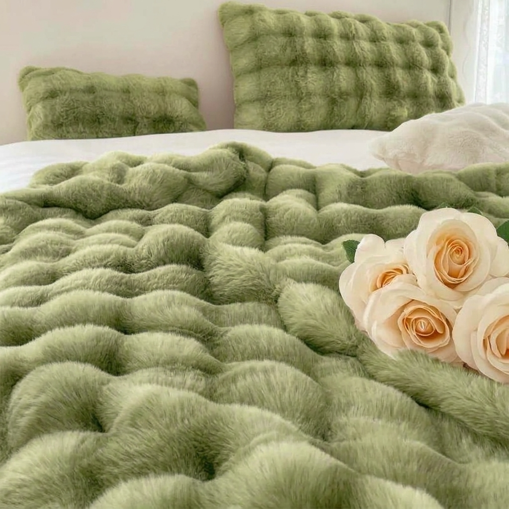 Green Plush Reversible Faux Fur Throw