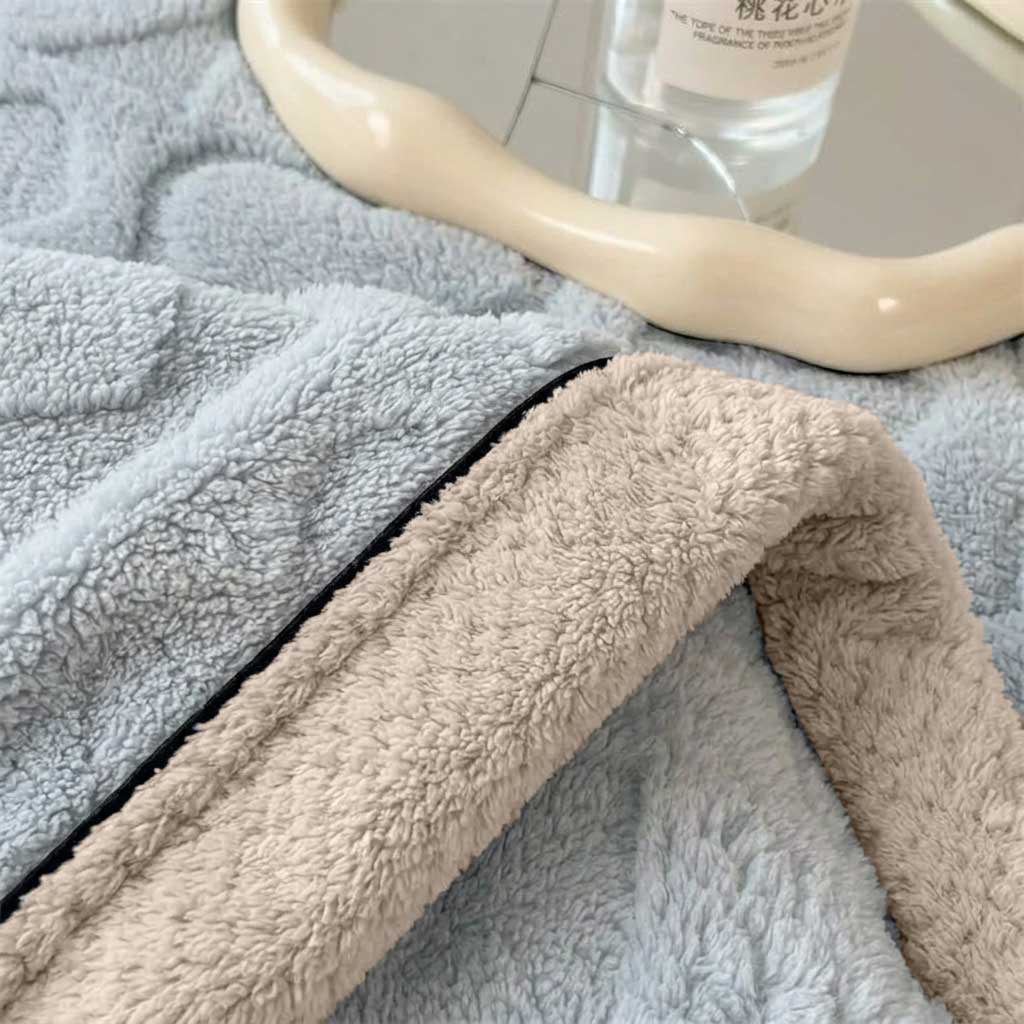 Blue Soft Raised Heart-Pattern Fleece Throw