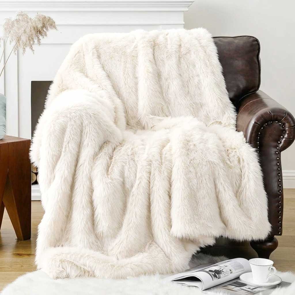 White Soft Long-Pile Faux Fur Throw